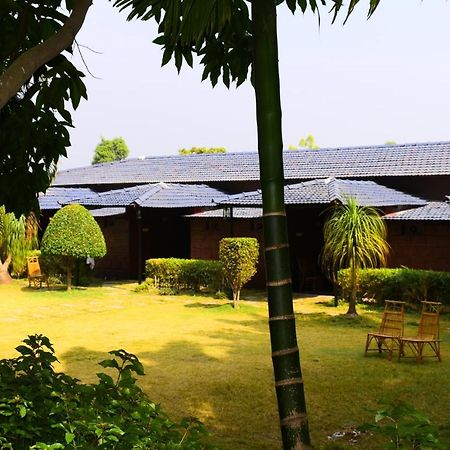 Anandvan Holiday Homes, Wai Zewnętrze zdjęcie