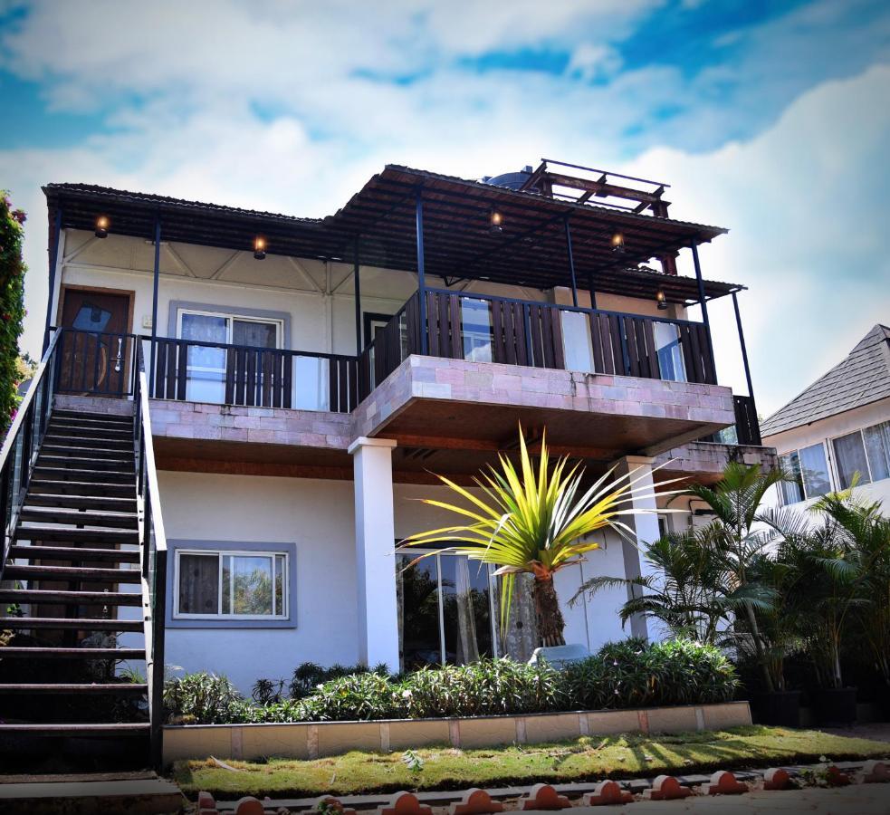 Anandvan Holiday Homes, Wai Zewnętrze zdjęcie