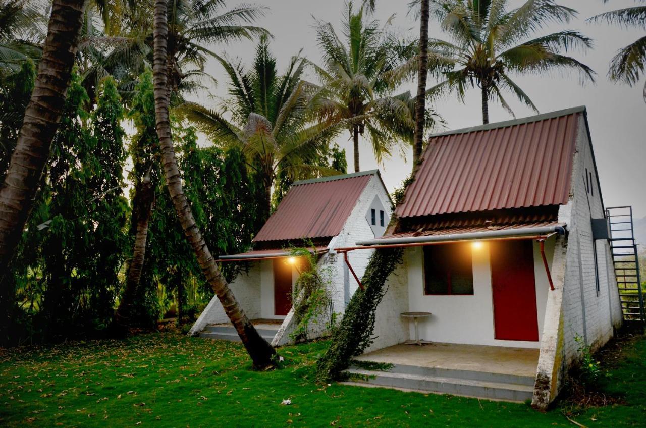 Anandvan Holiday Homes, Wai Zewnętrze zdjęcie